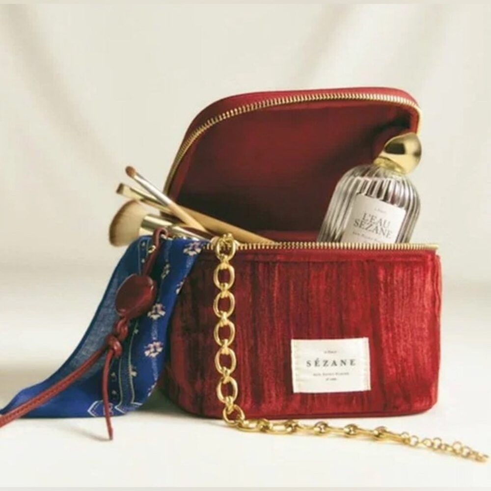 New Sézane Red Velvet Vanity Case Cosmetic Bag Crushed Velvet - Picture 2 of 9